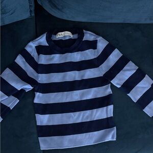 Zara Women's Navy and Light Blue Striped Long Sleeve Top
